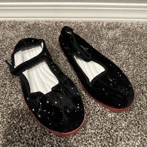 NWOT Velvet UO Mary Janes